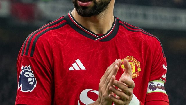 Bruno Fernandes Remains at Man Utd Amid Goalkeeper Speculations | arena333, koko188